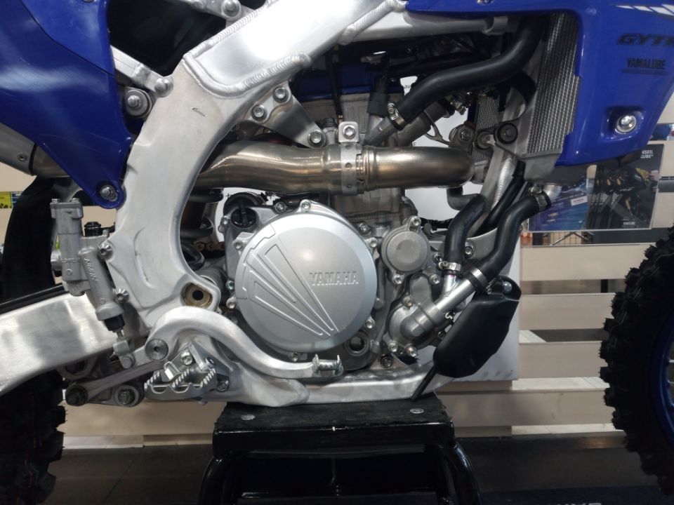 YAMAHA 250 YZF 2025 4