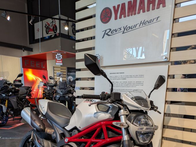 DUCATI 796 MONSTER 4