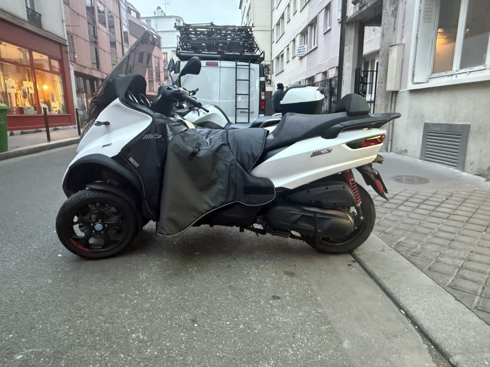 PIAGGIO MP3 350 ABS/ASR 4