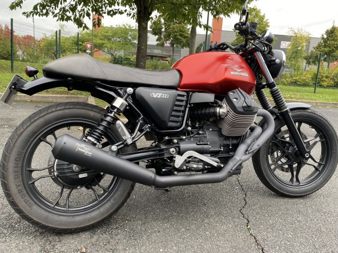 MOTO GUZZI V7 4