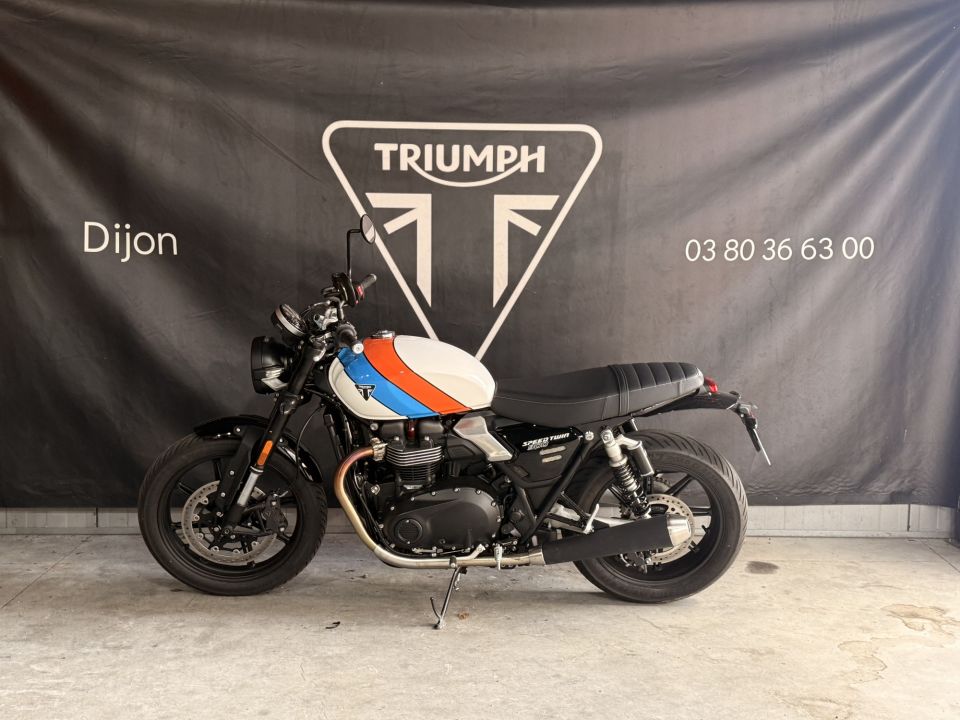 TRIUMPH SPEED TWIN 900 4