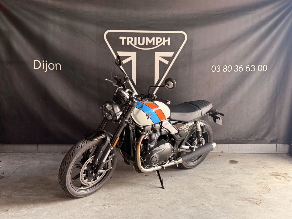TRIUMPH SPEED TWIN 900 4