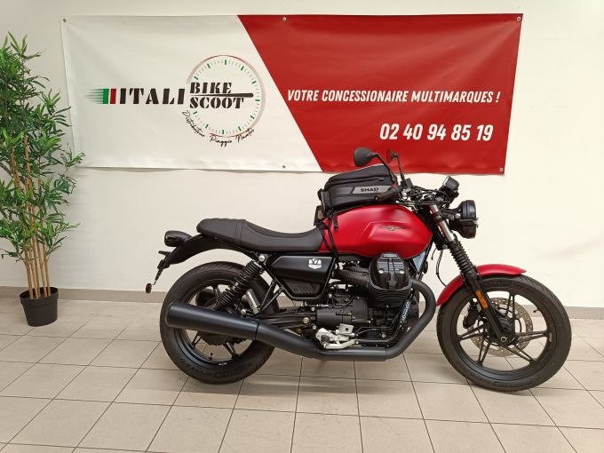 MOTO GUZZI V7 STONE 4