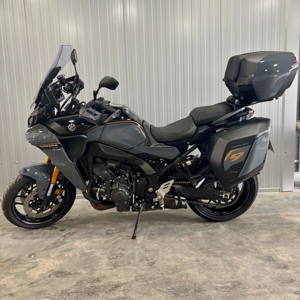 YAMAHA TRACER 9 GT+ 4