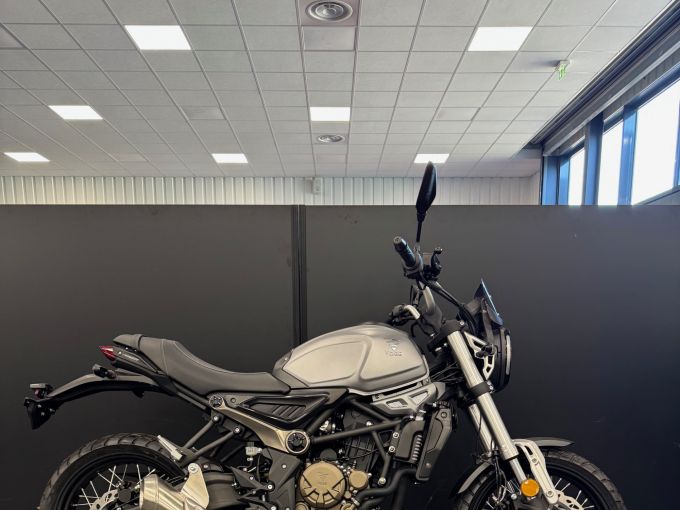 VOGE 300 ACX 4