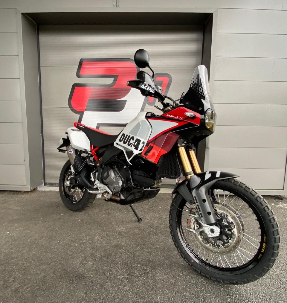 DUCATI DESERT X RALLY 4