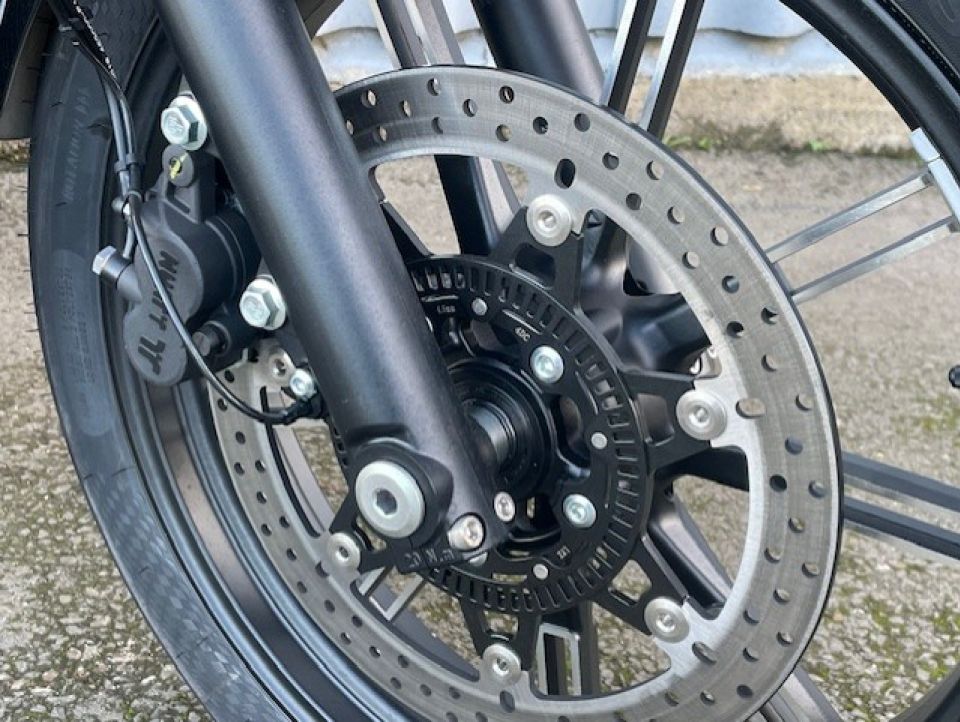 MOTO MORINI CALIBRO CUSTOM 700 4