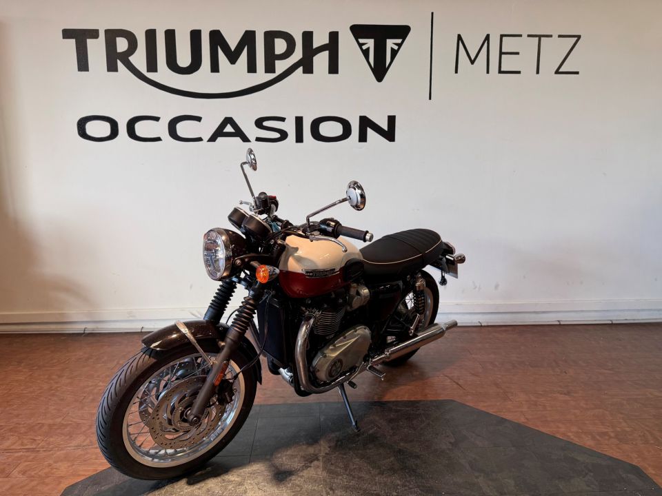 TRIUMPH BONNEVILLE T120 4