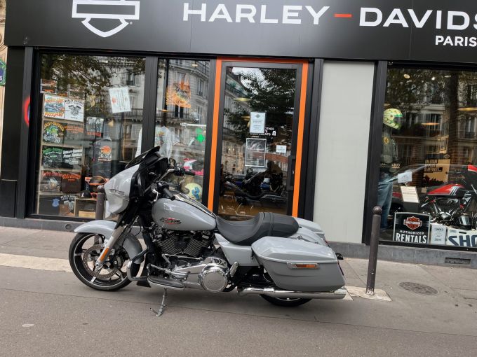 HARLEY-DAVIDSON TOURING STREET GLIDE 1923 4
