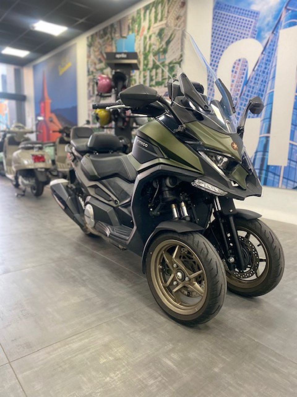 KYMCO CV3 550 4