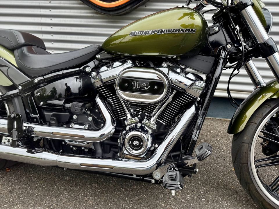 HARLEY-DAVIDSON SOFTAIL BREAKOUT 1868 4