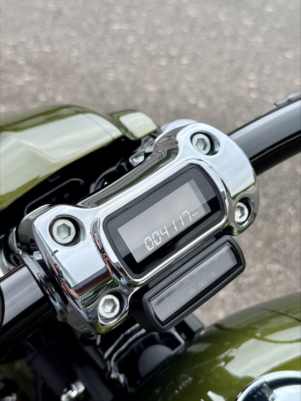 HARLEY-DAVIDSON SOFTAIL BREAKOUT 1868 4