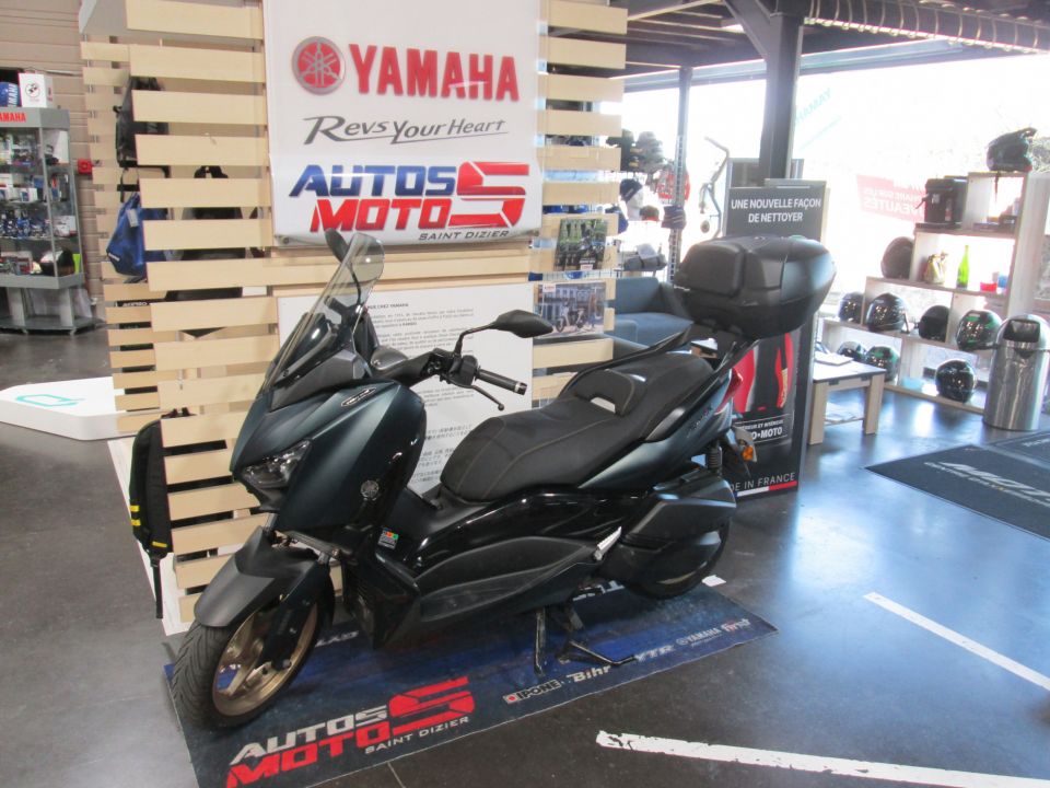 YAMAHA 300 TECHMAX 4