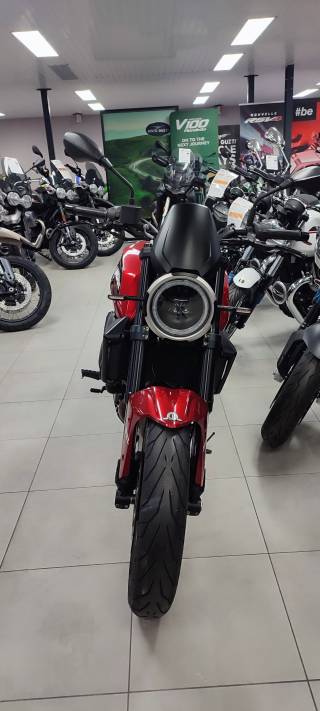 MOTO MORINI SEIEMMEZZO STR 650 - 2023