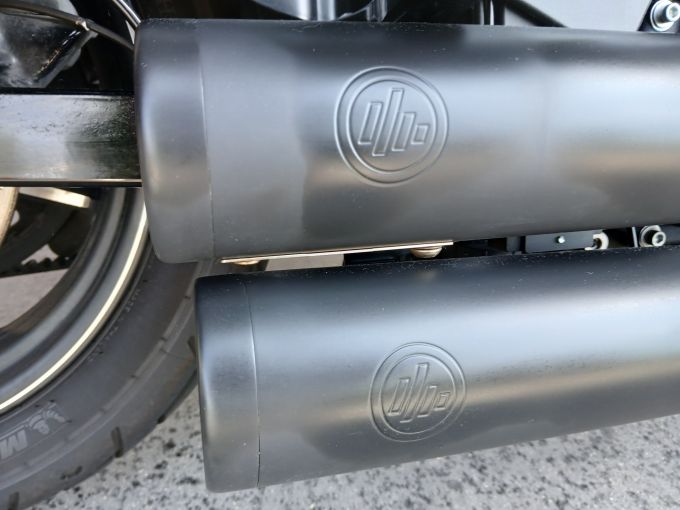 HARLEY-DAVIDSON DYNA STREET BOB 1690 4