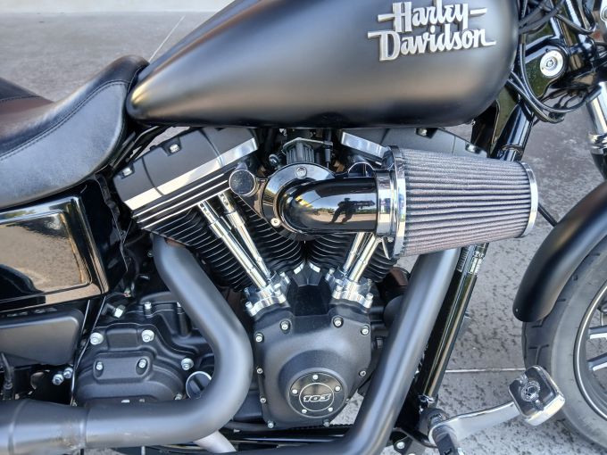 HARLEY-DAVIDSON DYNA STREET BOB 1690 4