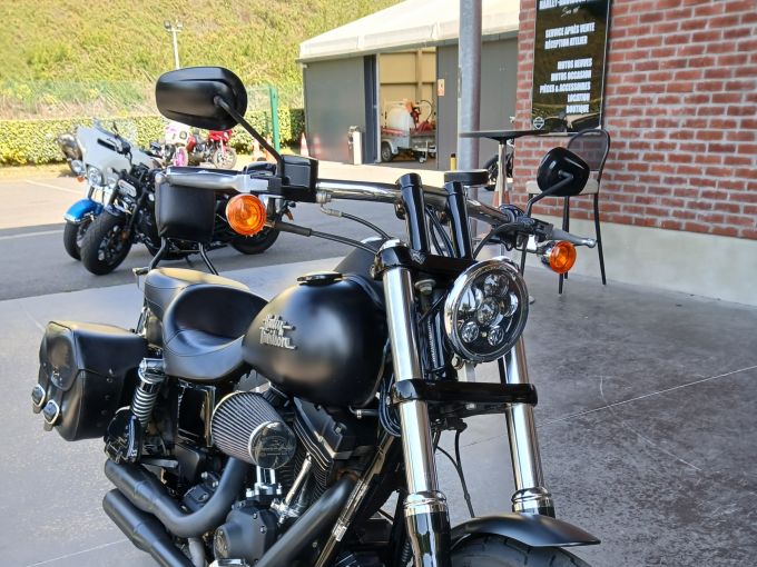 HARLEY-DAVIDSON DYNA STREET BOB 1690 4