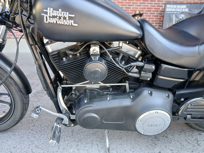 HARLEY-DAVIDSON DYNA STREET BOB 1690 4