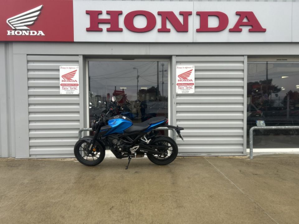 HONDA CB125R 4