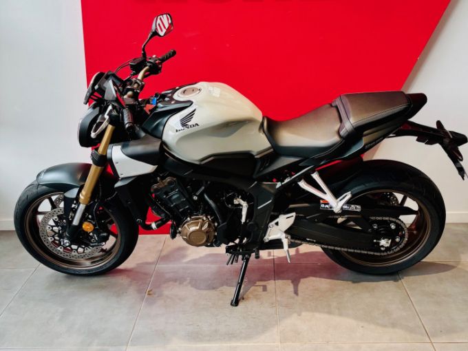 HONDA CB650R Neo Sports Café 4