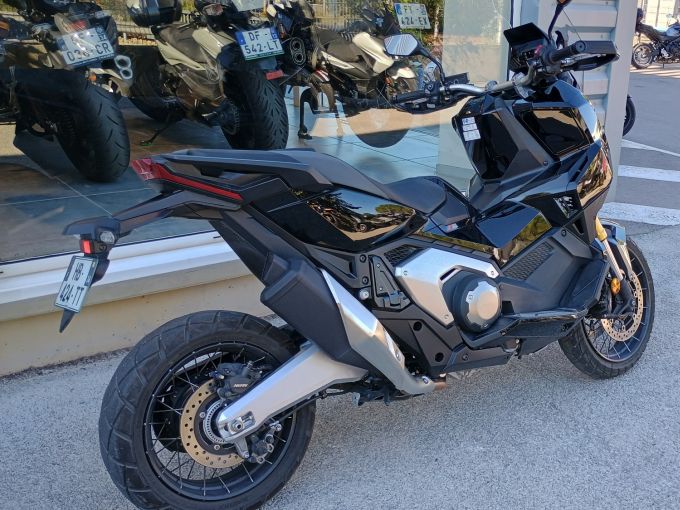 HONDA X-ADV 4