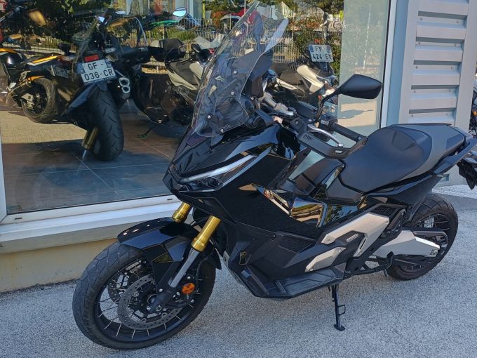 HONDA X-ADV 4
