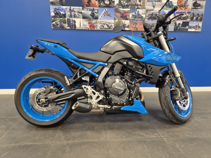 SUZUKI GSX-8S 4