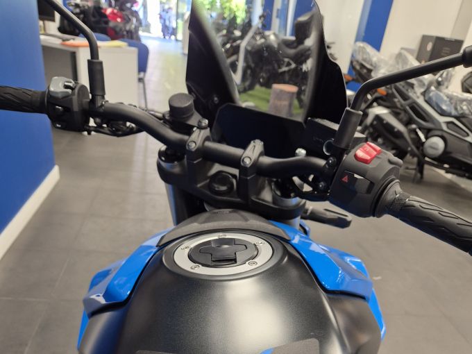 SUZUKI GSX-8S 4