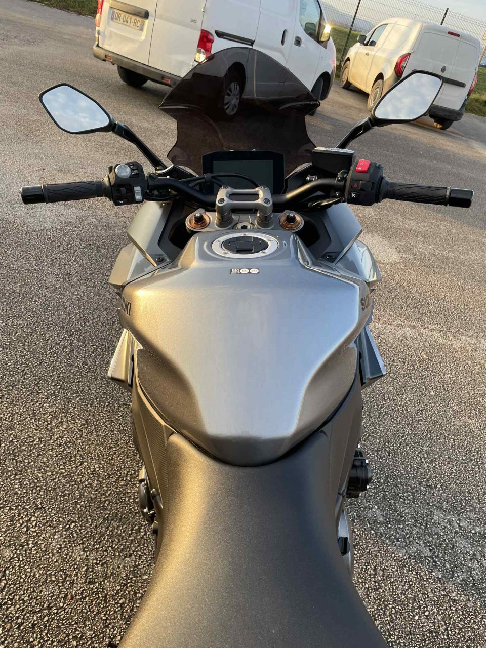 SUZUKI GSX-S 1000 GT 4