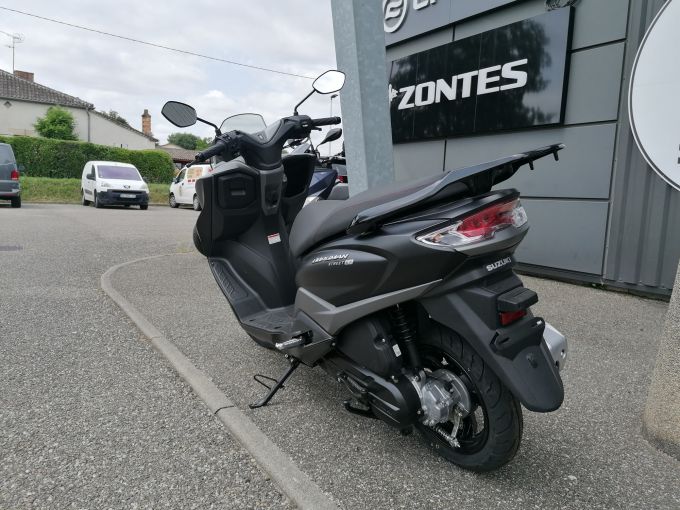 SUZUKI BURGMAN 125 4