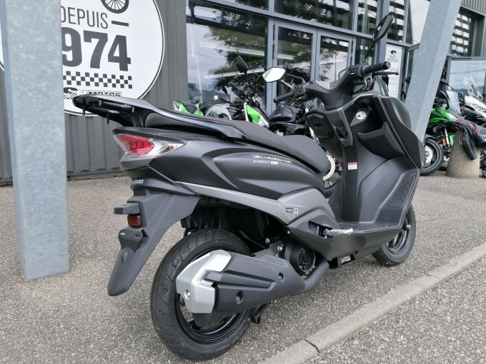 SUZUKI BURGMAN 125 4