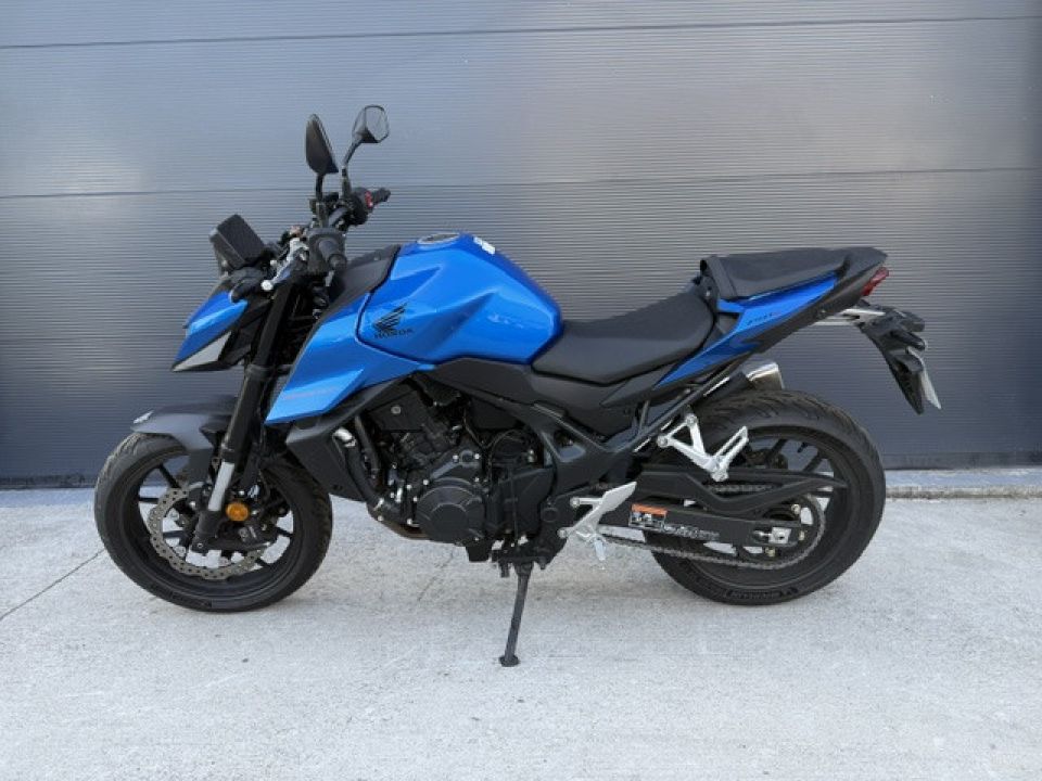 HONDA CB 750 HORNET 4