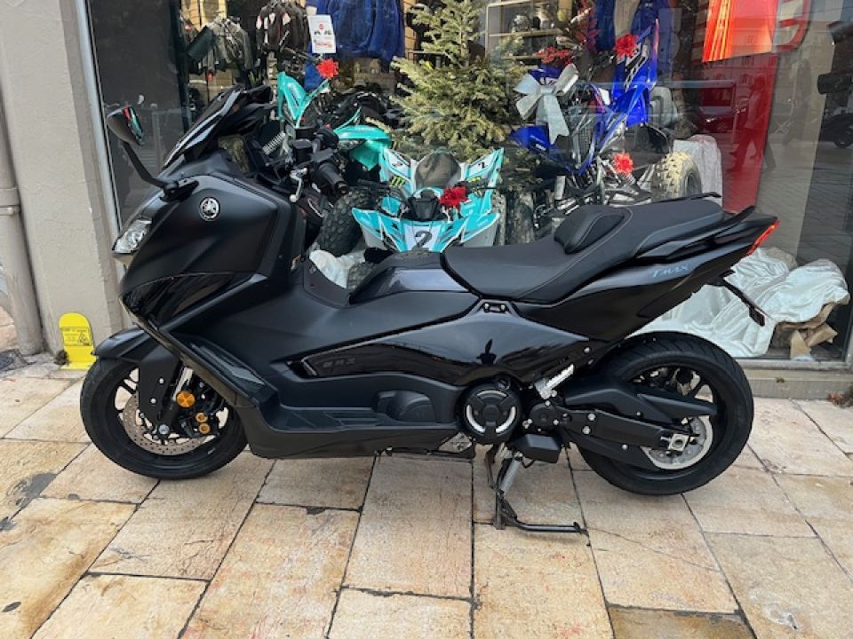 YAMAHA XP T-MAX 560 TECH MAX 4