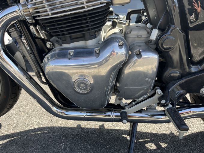 ROYAL ENFIELD INTERCEPTOR 4