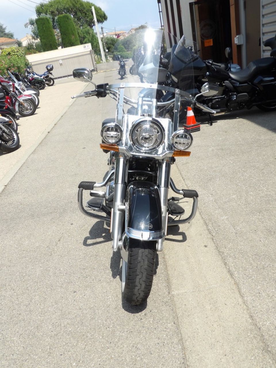 HARLEY-DAVIDSON SOFTAIL DELUXE 1745 4