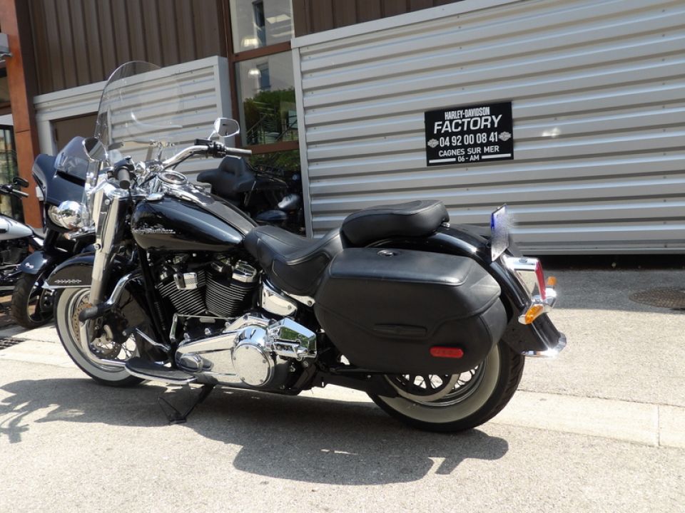 HARLEY-DAVIDSON SOFTAIL DELUXE 1745 4