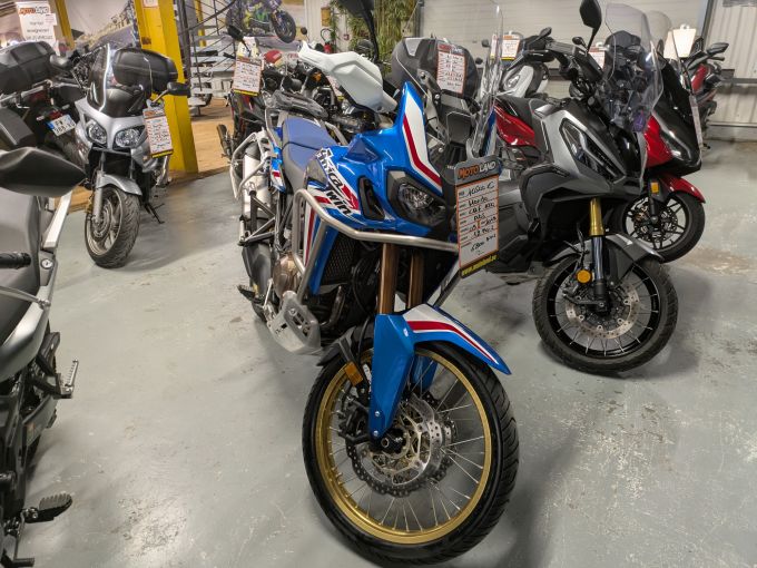 HONDA Africa Twin CRF1000D STD 4