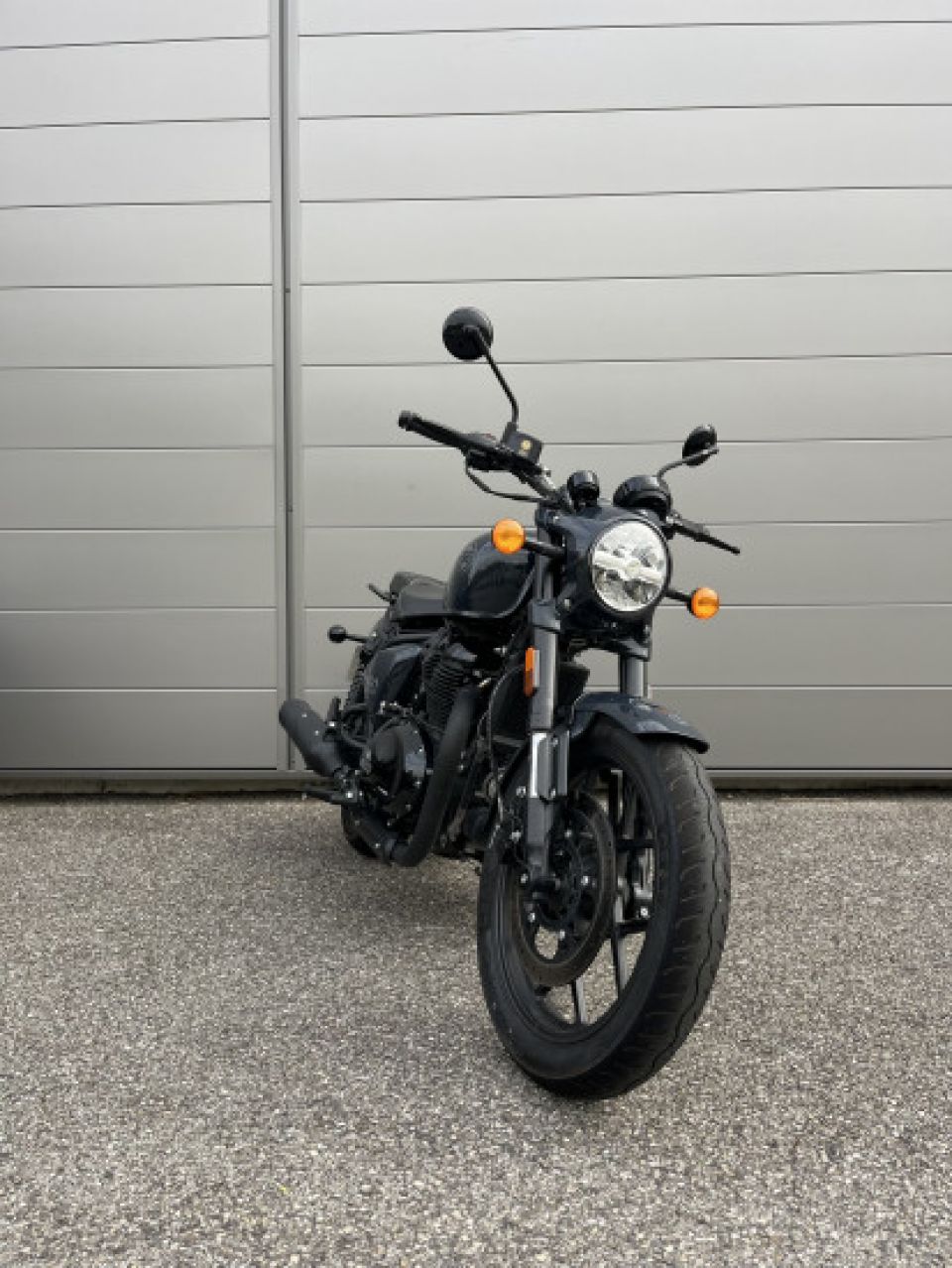 ROYAL ENFIELD Classic 650 4