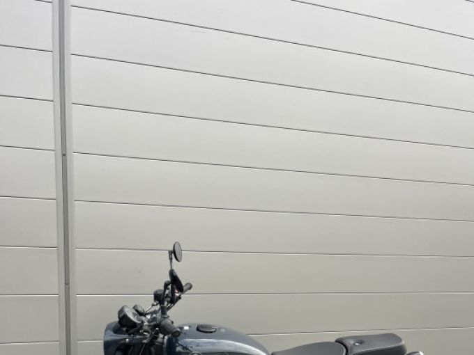 ROYAL ENFIELD Classic 650 4