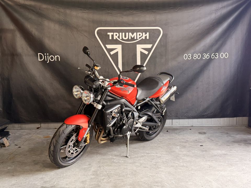 TRIUMPH STREET TRIPLE 675 R 4