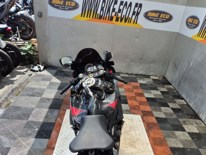 SUZUKI GSX-R 750 4
