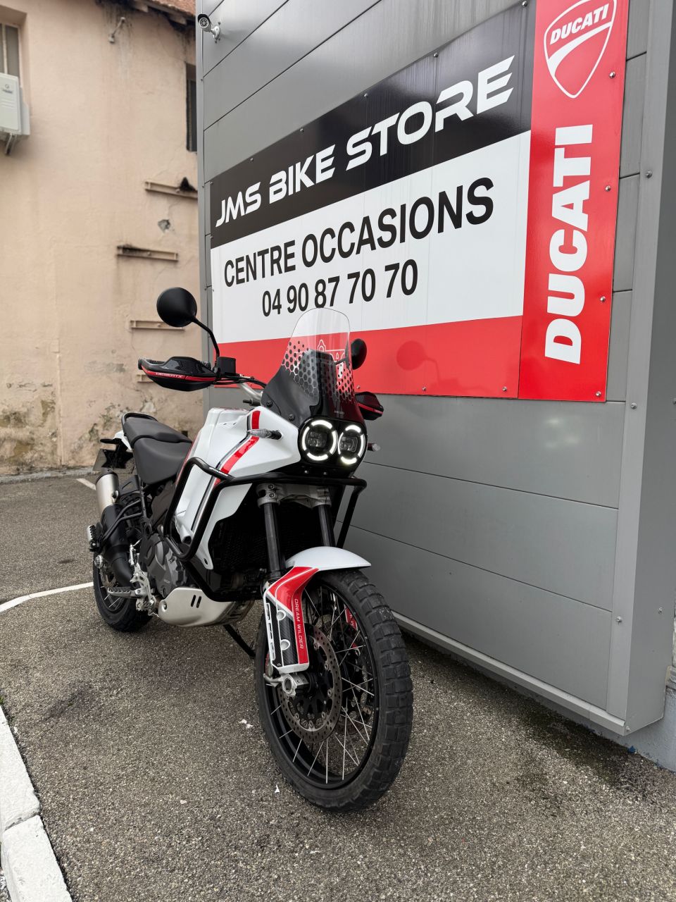 DUCATI DESERT X 4