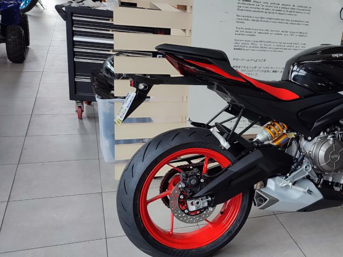 APRILIA TUONO 660 FACTORY 4