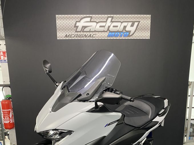 YAMAHA XP T-MAX 560 4