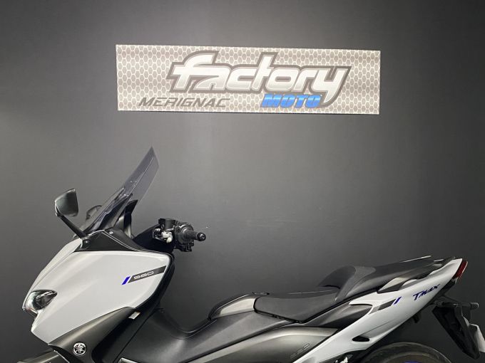 YAMAHA XP T-MAX 560 4