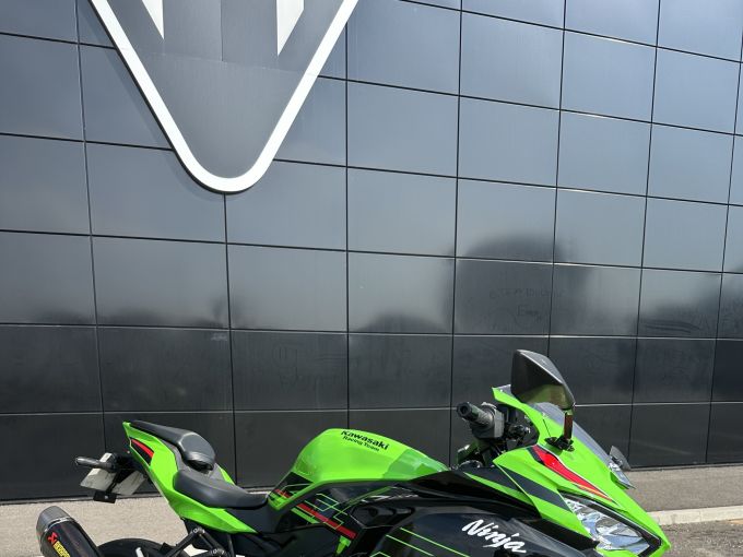 KAWASAKI ZX-4RR 4
