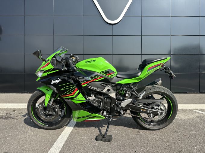 KAWASAKI ZX-4RR 4