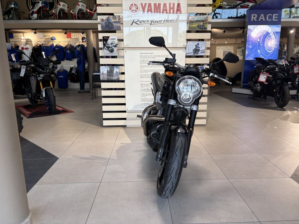 YAMAHA MT-01 FAIBLE KILOMETRAGE MUSÉE 4