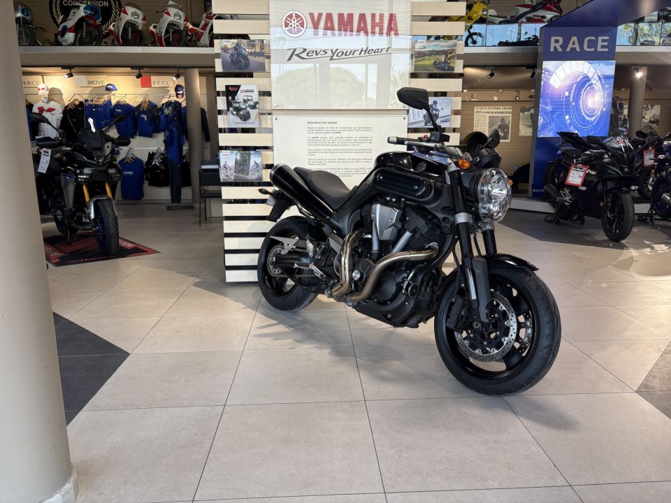 YAMAHA MT-01 FAIBLE KILOMETRAGE MUSÉE 4