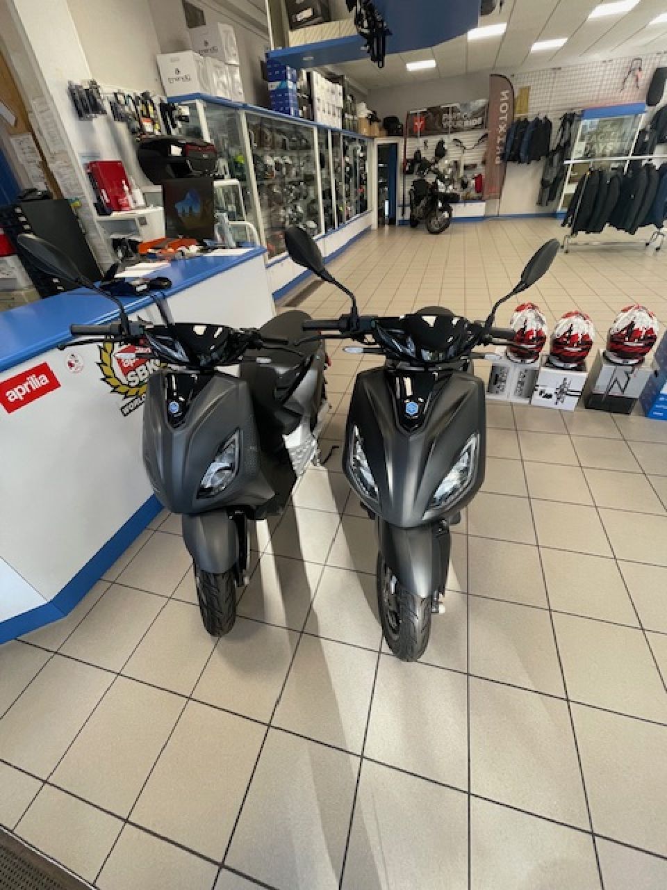 PIAGGIO 1 ACTIVE 4